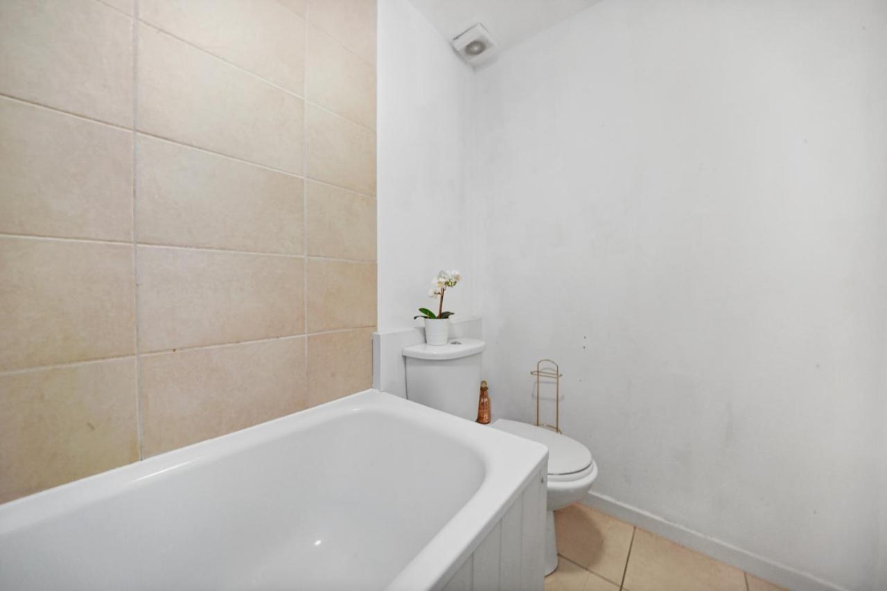Bermondsey Modern Deluxe London Bridge 1 Bedroom Apartment Buitenkant foto